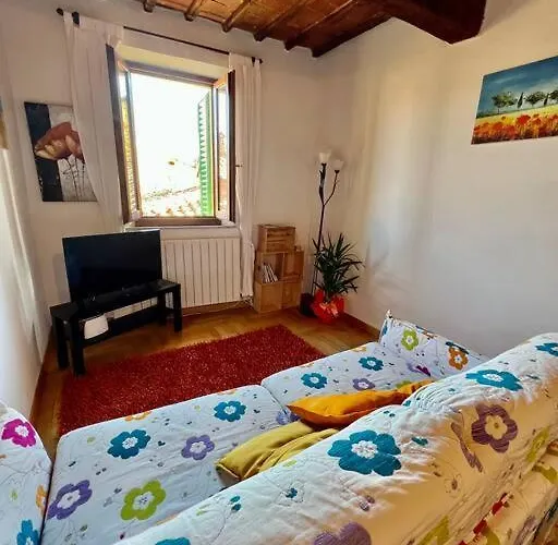 - A Pochi Passi Da Piazza Del Campo * سيينا